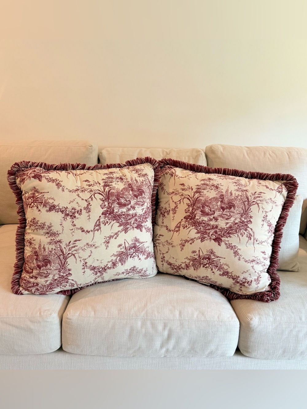 Vtg Pair Waverly Toile La Petite Ferme French Country Burgundy 22” Throw Pillows